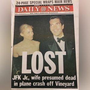 New York Daily News dated 7/18/1999. JFK Jr and his wife Lost at Sea